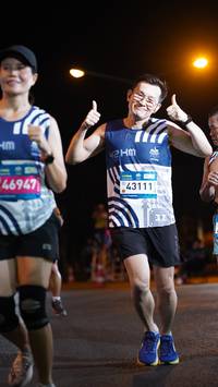 BIB: 46947, 43111
                            <button type="button" onclick="openModal(23103364)" class="btn btn-primary btn-sm float-right btn-popup" data-toggle="modal" data-target=".modal-high-quality">
                        <i class="fas fa-shopping-cart"></i> Add to Cart
                    </button>
                                            <button type="button" onclick="isThisMe(23103364, true)" class="btn btn-success btn-sm float-right btn-popup btn-isme hidden" data-toggle="tooltip" data-placement="bottom" title="นี่คือรูปของคุณใช่ไหม คลิกที่นี่เพื่อเอาเข้าอัลบั้ม">
                        <i class="fas fa-plus"></i> Add to album
                    </button>
                    <button type="button" onclick="isThisMe(23103364, false)" class="btn btn-warning btn-sm float-right btn-popup btn-isnotme hidden">
                        <i class="fas fa-ban"></i> Remove from album
                    </button>